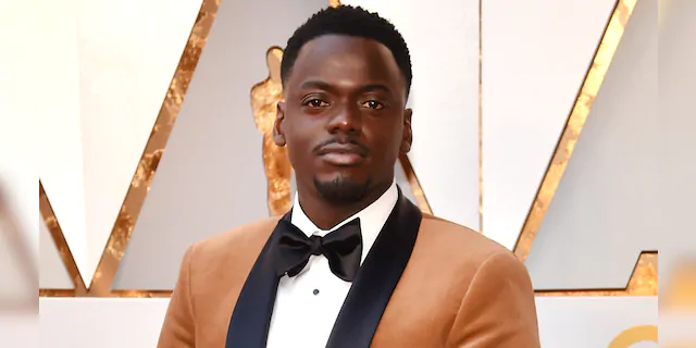 Daniel Kaluuya won the evening's first award for his role in 'Judas and the Black Messiah.' (Photo by Kevin Mazur/WireImage)