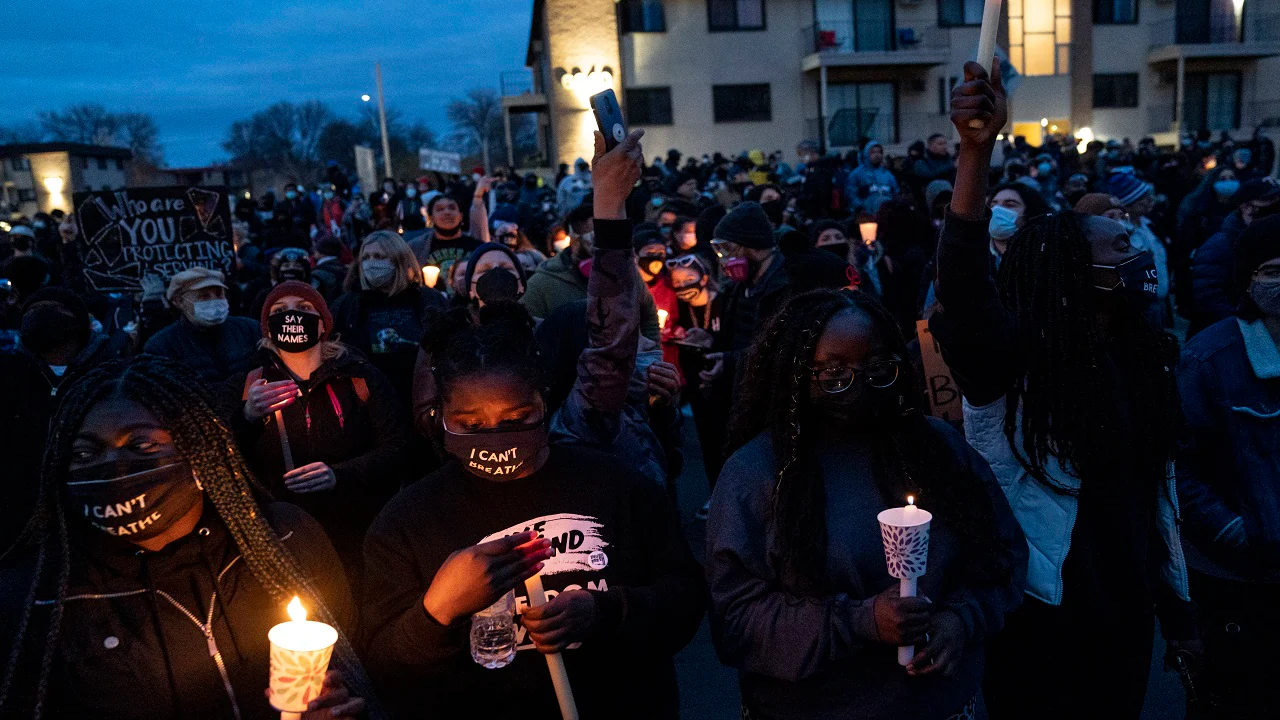 LIVE UPDATES: Protests continue across US in wake of police shootings