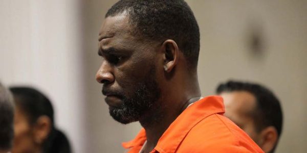 Feds ask judge to include new sex assault, bribery accusations against R. Kelly at trial