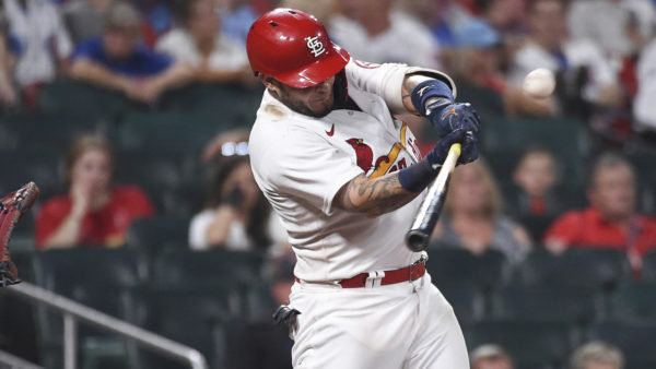 Molina lifts Cards to 3-2 win over Cubs in 10 innings