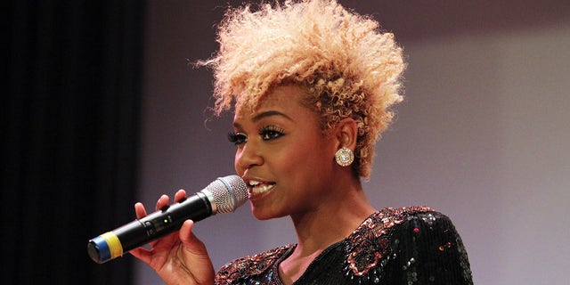 Syesha Mercado performs in Chicago, Dec. 3, 2011. (Getty Images)