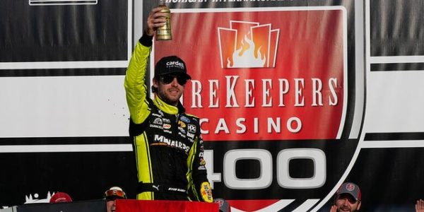 Ryan Blaney snags Michigan NASCAR win on final restart