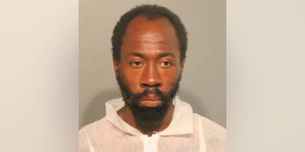 Chicago man charged in alleged stabbing of Chase bank employee