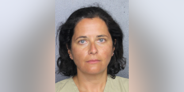 Chicago woman allegedly makes false bomb threat at Florida airport after arriving late to her flight
