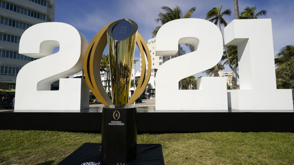 Column: 8 won’t be enough for the College Football Playoff