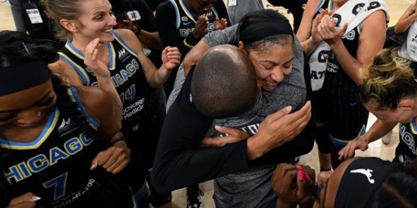 Chicago Sky back in the WNBA Finals behind Candace Parker, Courtney Vandersloot