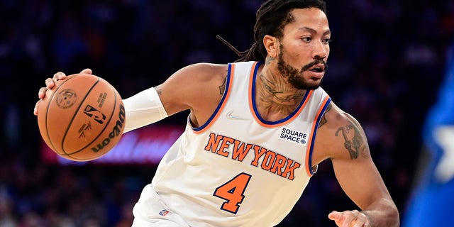 Derrick Rose of the New York Knicks handles the ball against the Orlando Magic at Madison Square Garden on Oct. 24, 2021 in New York City. 