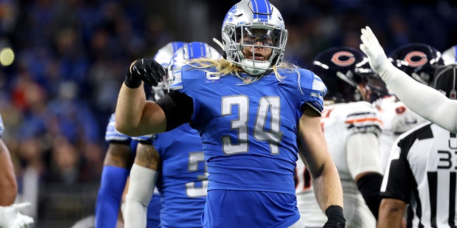Alex Anzalone of the Detroit Lions reacts against the Chicago Bears at Ford Field on Nov. 25, 2021, in Detroit, Michigan.