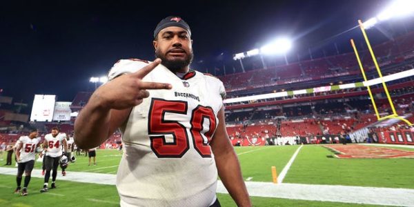 Bucs’ Vita Vea loses tooth, mouth bloodied in win vs. Colts