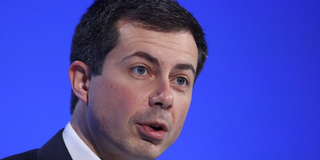U.S. Secretary of Transportation Pete Buttigieg speaks during the UN Climate Change Conference (COP26), in Glasgow, Scotland, Britain, November 10, 2021. (REUTERS/Yves Herman)