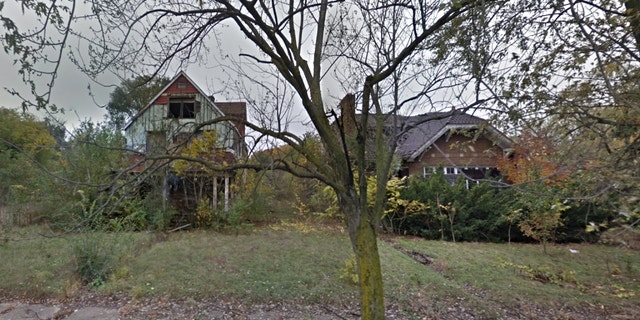 The child's body was found near an abandoned house in the 700 block of Van Buren Street in Gary, Indiana. (Google Maps)