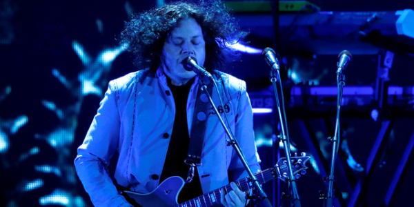 Jack White stuns fans with engagement and marriage at concert