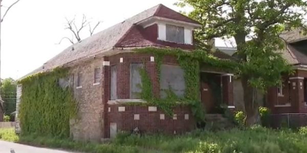 Missing woman in Chicago found chained in abandoned home says she was abducted,raped