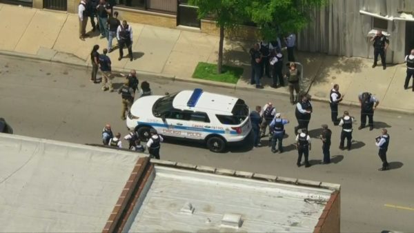 US Marshal, K-9 wounded during shootout in Chicago: report