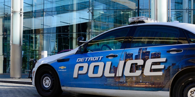 Photo of a Detroit, Michigan, police car.