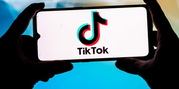 Twitter censors Libs of TikTok, labels their tweets showing kids at drag shows ‘abuse and harassment’