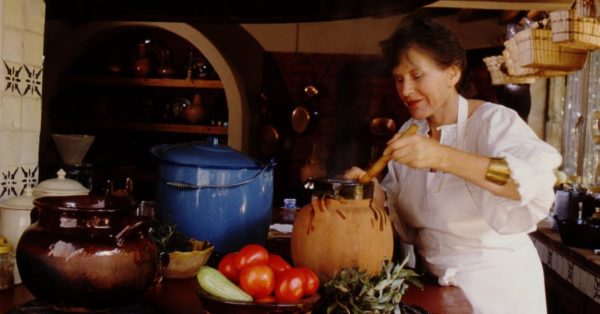Diana Kennedy, Authority on Mexican Cooking, Dies at 99