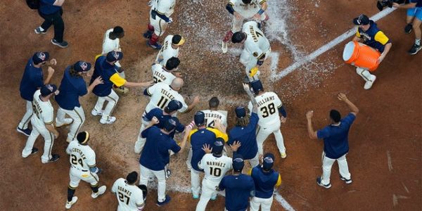 Brewers rally to beat Cubs behind Victor Caratini’s walk-off home run