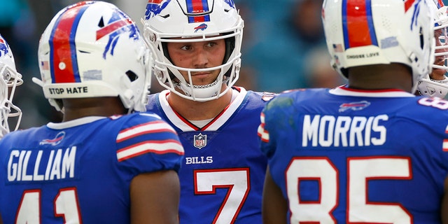 Buffalo Bills quarterback Josh Allen, #17, in the huddle during the game between the Buffalo Bills and the Miami Dolphins on Sept. 25, 2022 at Hard Rock Stadium in Miami Gardens, Florida. 