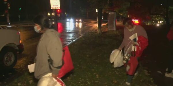 36 migrants arrive outside VP Kamala Harris residence, buses continue pouring into NYC