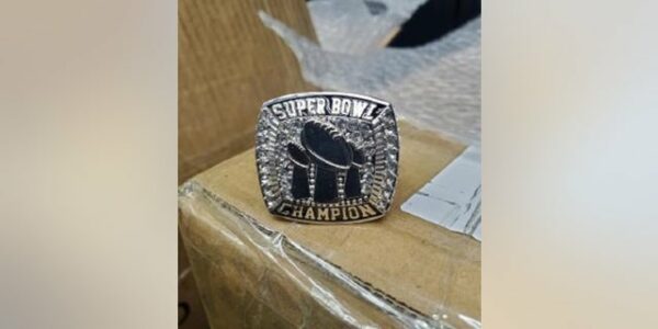 St. Louis border officer discover more than 400 counterfeit Super Bowl rings