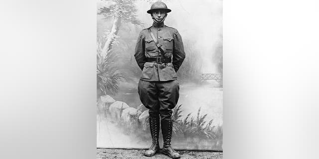 A photographic postcard portrait of Harry Truman while he was a soldier in World War I. Truman was promoted to captain in April 1918; he was in charge of Battery D of the 129th Field Artillery. 