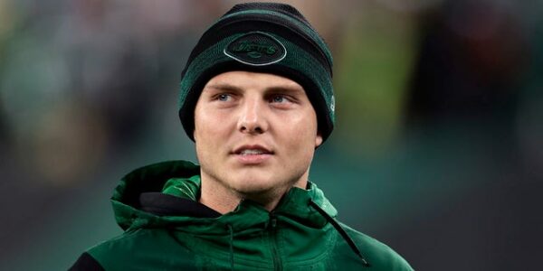 Zach Wilson would have benefited from sitting behind a veteran quarterback, Jets OC says