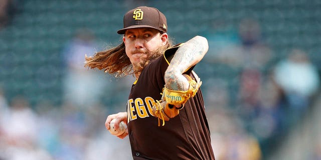 Mike Clevinger of the San Diego Padres pitches against the Mariners at T-Mobile Park on Sept. 14, 2022, in Seattle.