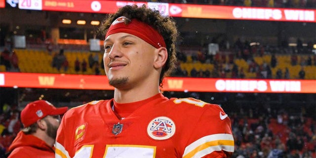 Quarterback Patrick Mahomes led the Chiefs to a 27-20 defeat of Jacksonville in the Divisional Round of the NFL playoffs at GEHA Field at Arrowhead Stadium in Kansas City, Missouri. 