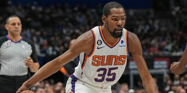 Kevin Durant scratched from Suns’ home debut after slipping in pregame warmups