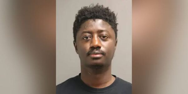 Chicago Lyft driver allegedly fires gun in movie theater after dispute with minor passenger: report