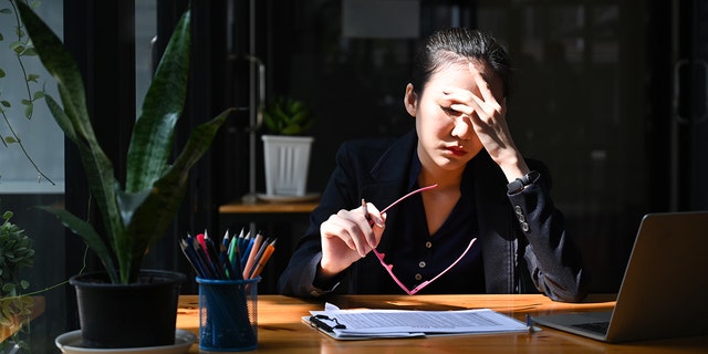 Employees may try a "spray and pray" approach to job-hunting if they are unhappy, said one psychotherapist about the new "rage applying" trend.