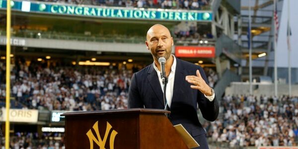 Derek Jeter still has hope for slumping Yankees, but just making postseason is ‘wrong mentality to have’