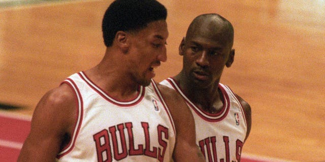 Michael Jordan and Scott Pippen vs Celtics
