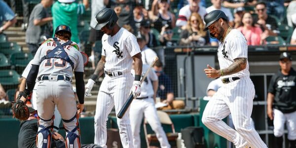 White Sox win on walk-off with unexpected help from umpire