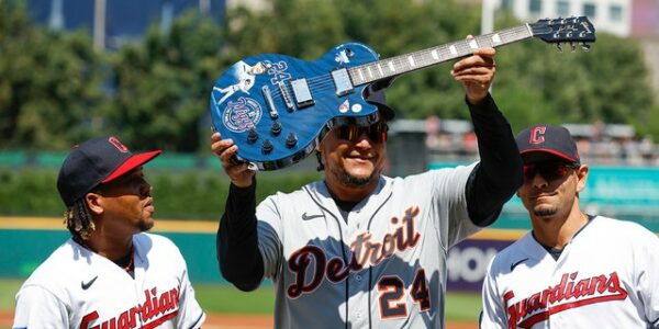 Miguel Cabrera jokingly squares up with José Ramírez after Guardians All-Star’s bout with Tim Anderson