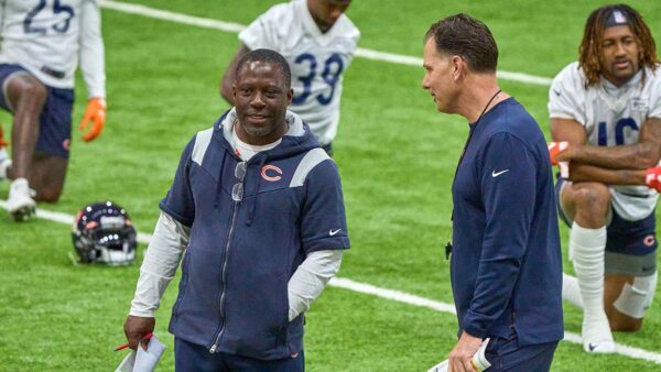 Bears coach Matt Eberflus to take over defensive play-calling duties; says Justin Fields was being a ‘leader’