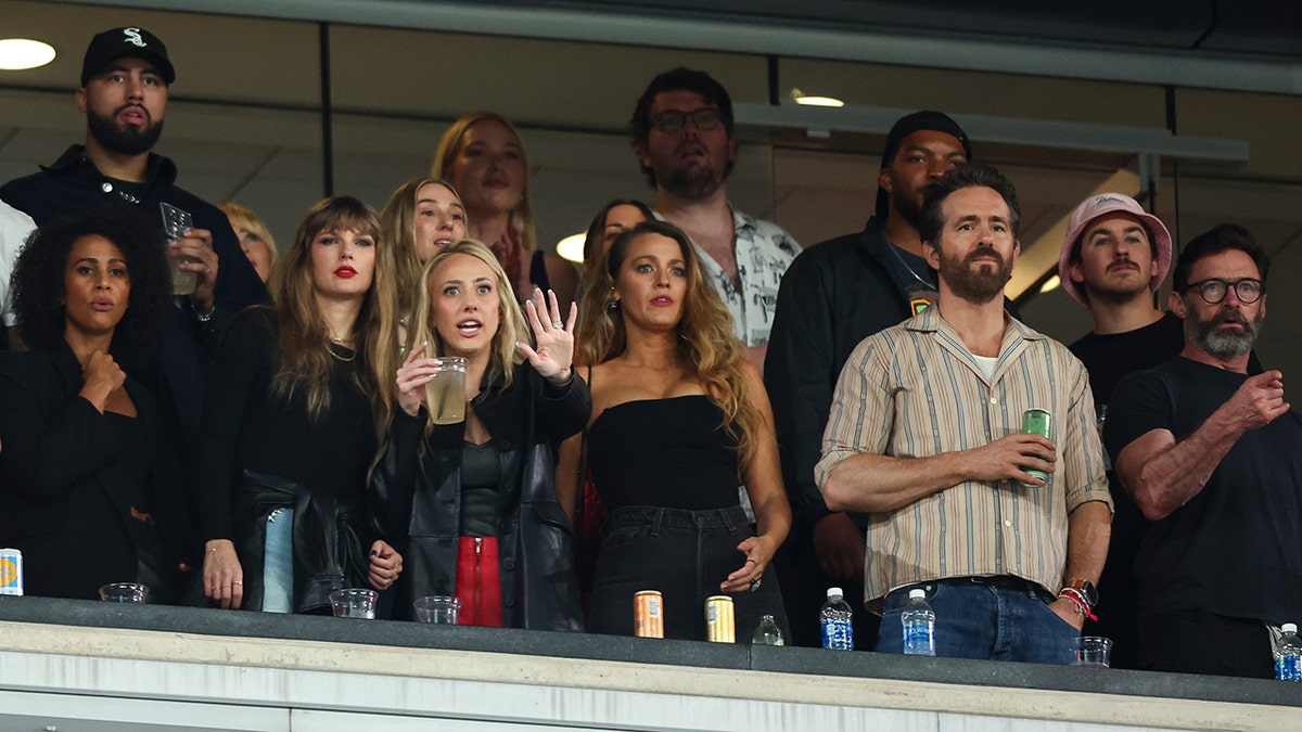 Taylor swift and Brittany Mahomes watch Kansas City Chiefs game