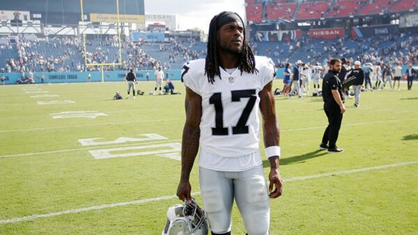 Raiders’ Davante Adams expresses frustration with recent lack of targets: ‘Y’all should know who I am’