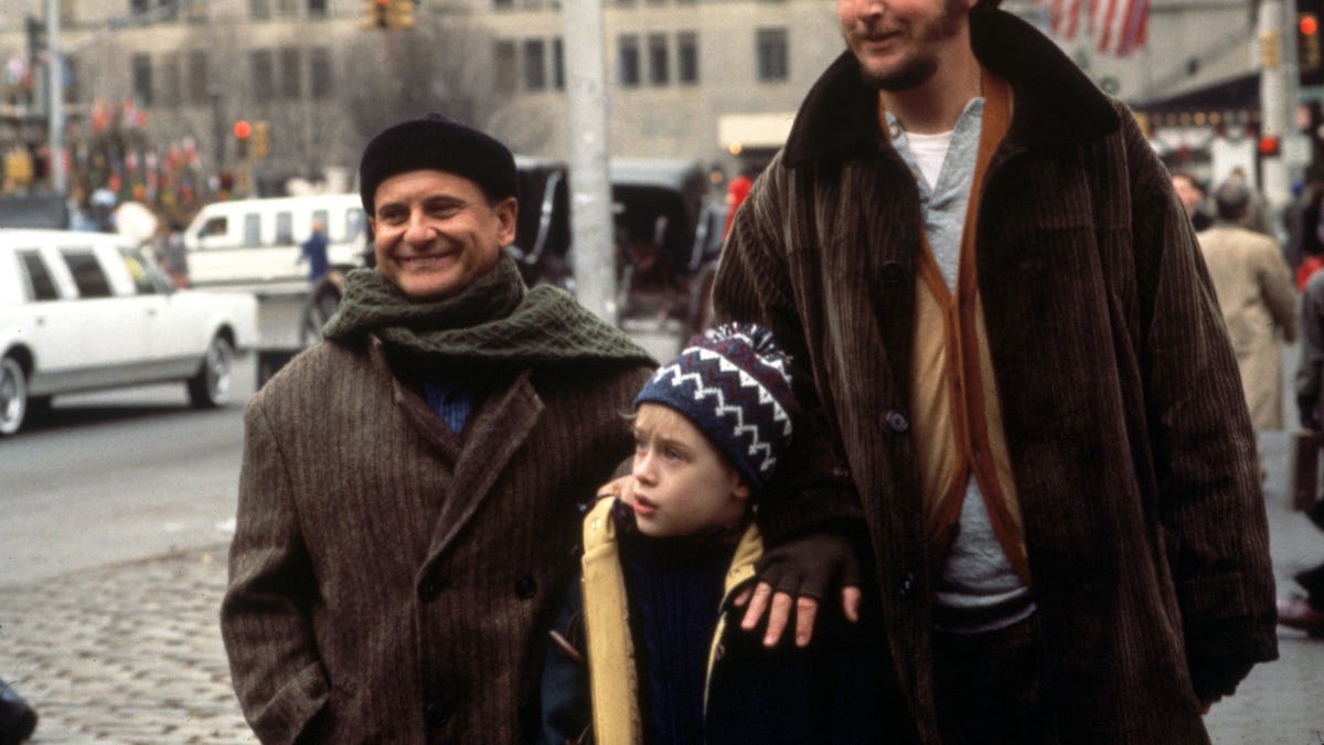 The cast of Home Alone 2