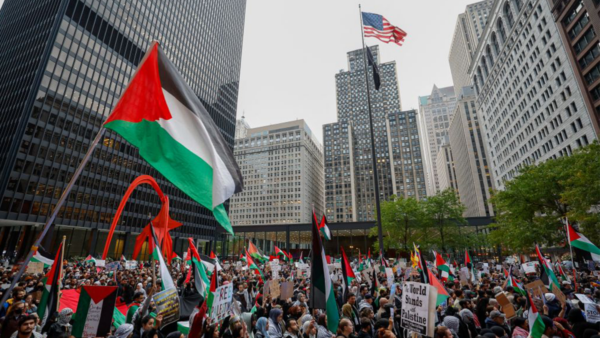 Pro-Palestinian caravan shuts down interstate in Chicago, demonstrators confront lawmakers to demand ceasefire