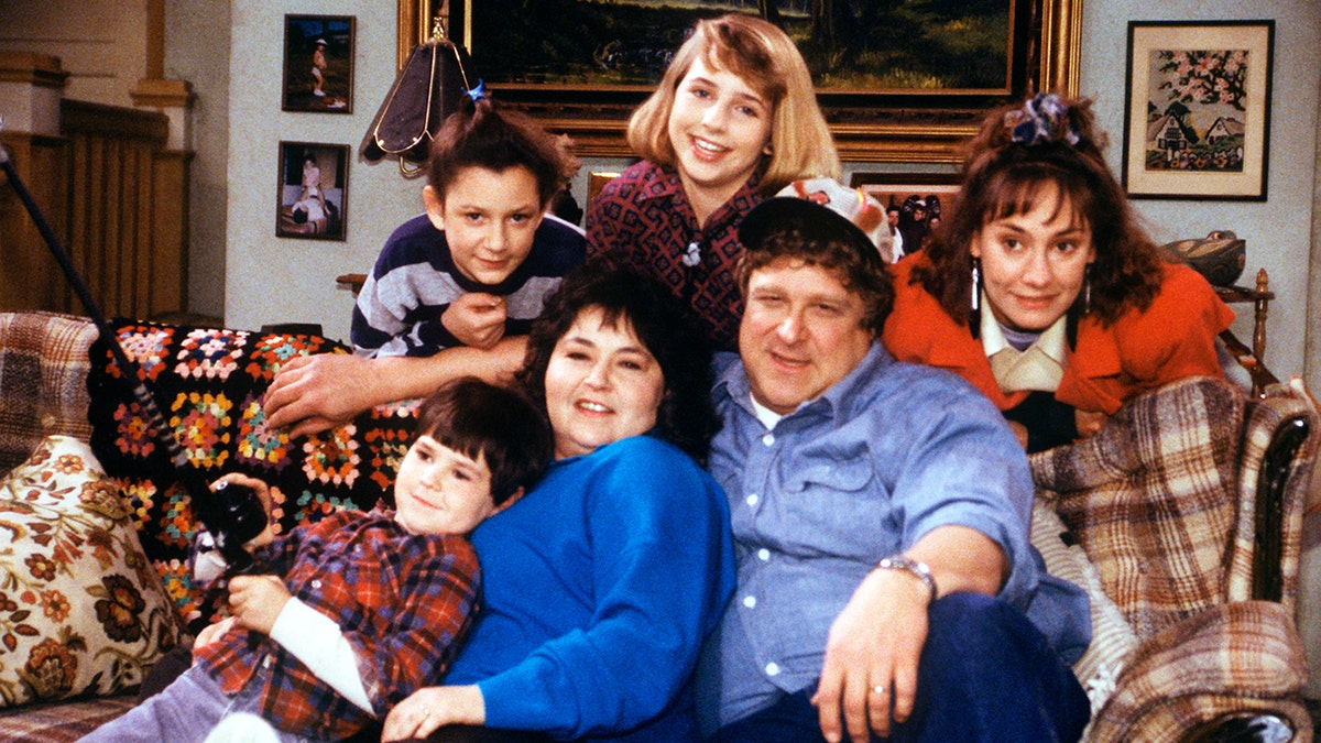 Cast of "Roseanne" in 1988