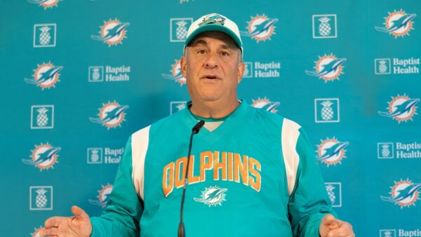 Former NFL QB Ron Jaworski rips ‘whining’ Dolphins players who celebrated Vic Fangio’s departure