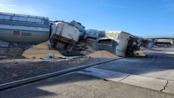 16 freight cars derail in rural Nevada; no hazardous spills or injuries reported