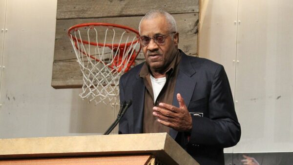 Basketball Hall of Famer Chet Walker dead at 84