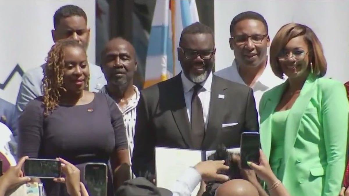 Chicago Mayor Brandon Johnson with other leaders at a Juneteenth celebration