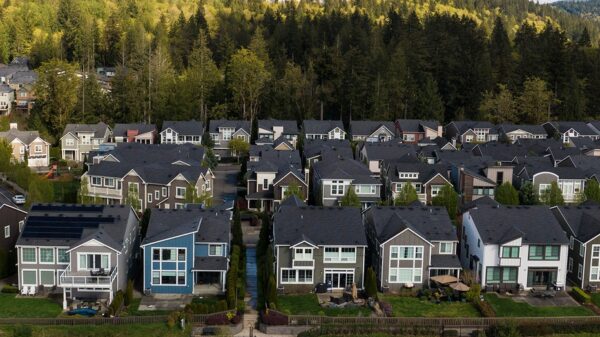 US housing prices hit a fresh record in April as affordability crisis worsens